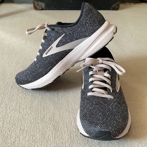 Brooks Launch 7